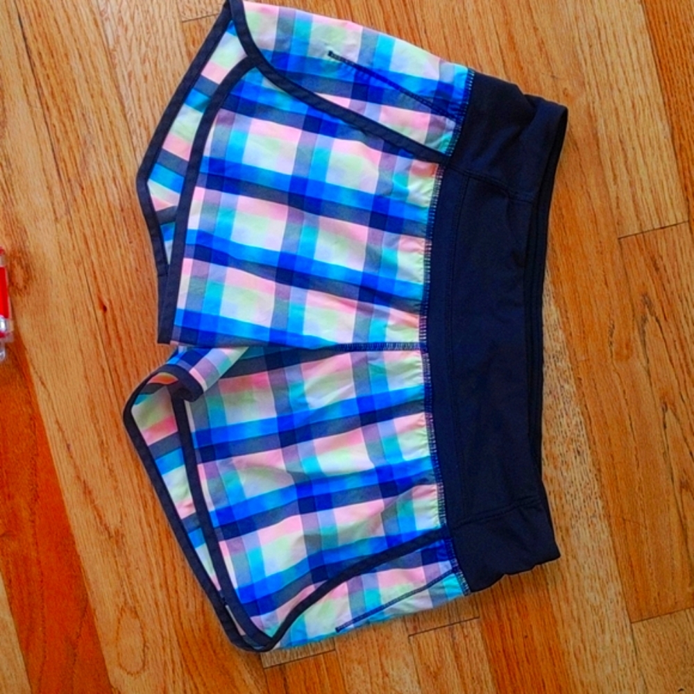 Lululemon run-times shorts, size 4, plaid limited edition.